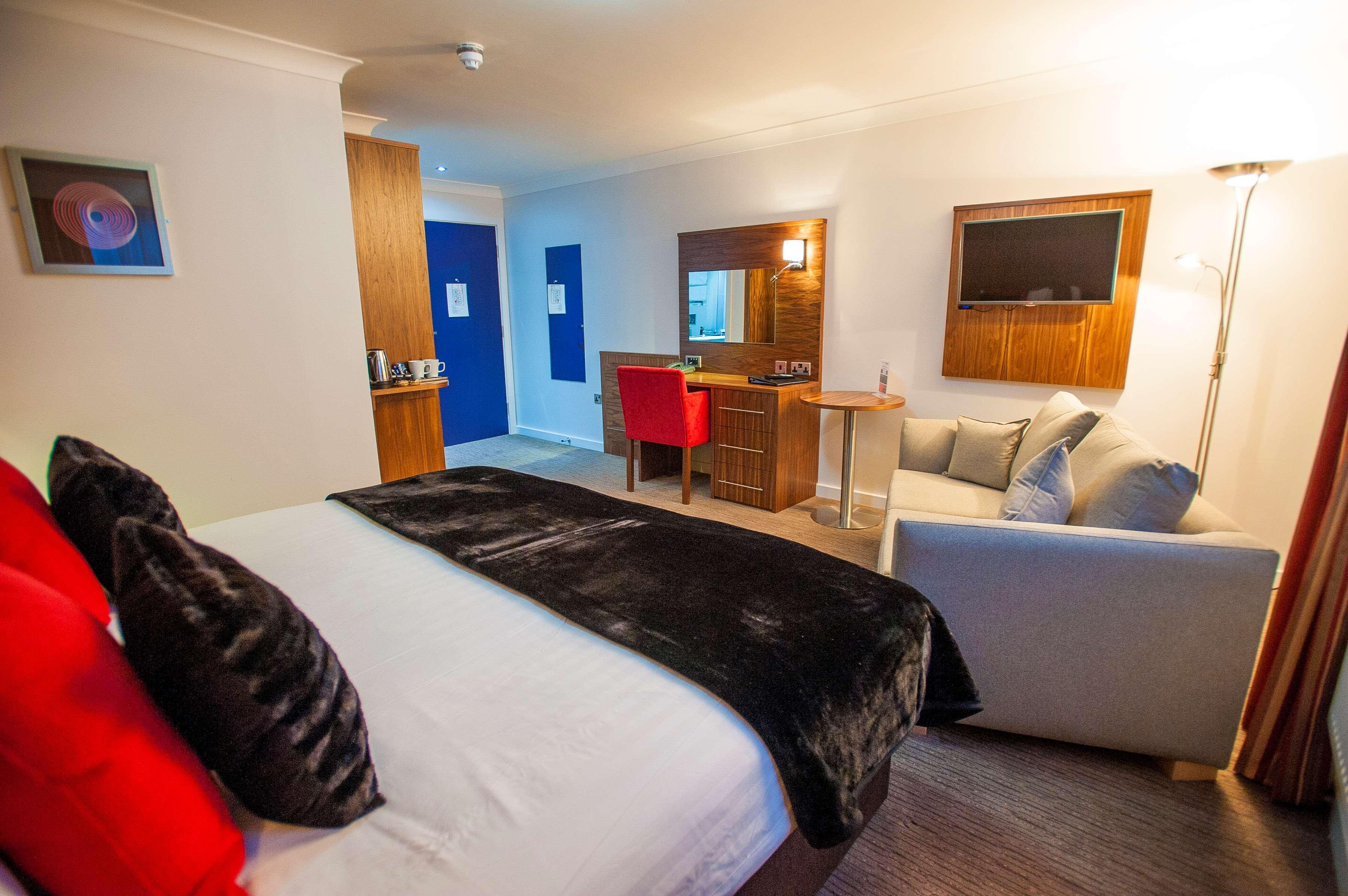 Best Western Plus Lancashire Manor Hotel Skelmersdale Zewnętrze zdjęcie